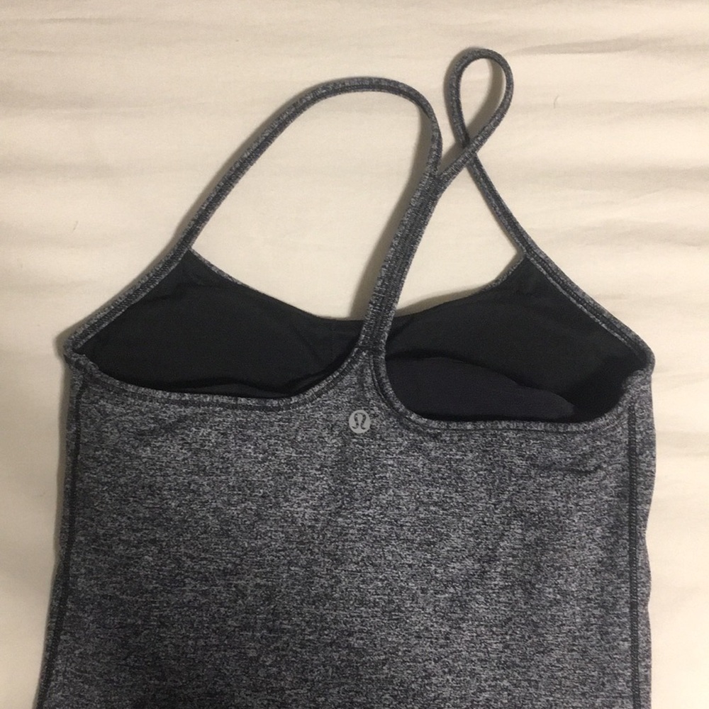 Lululemon top